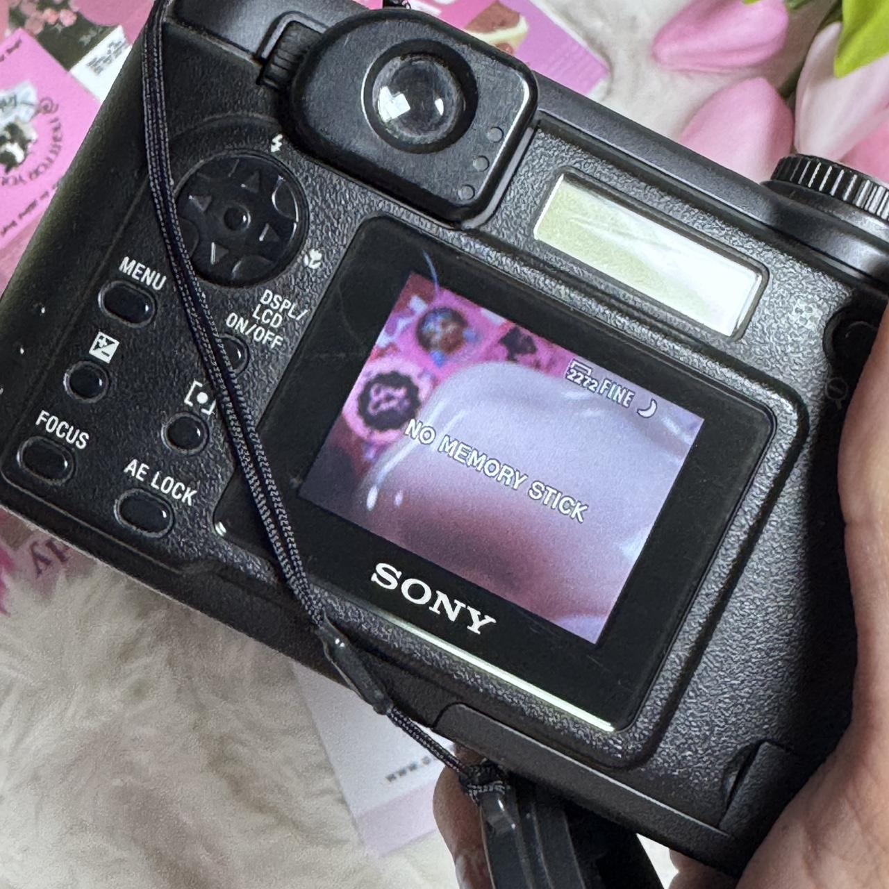 Sony DSC-S85 digital camera  | tested Tested &amp;...